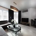 アパートホテル New Lux ヴロツワフ