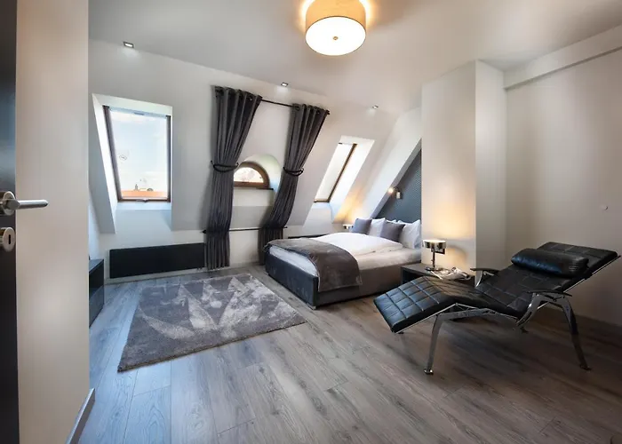New Lux 4* Wrocław