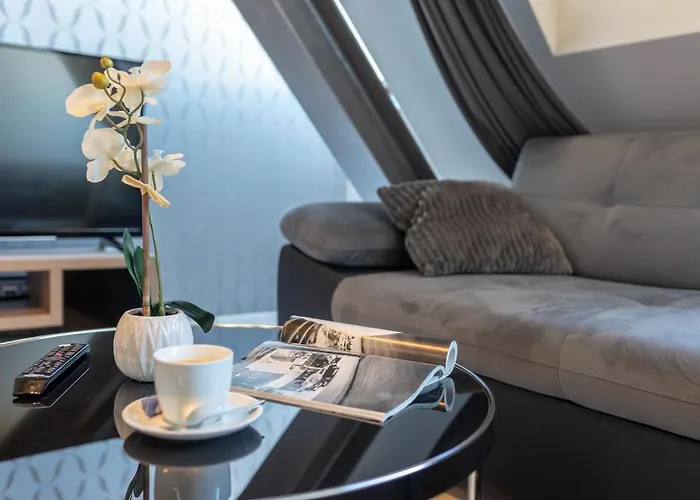 New Lux Aparthotel 4*