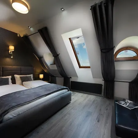 New Lux Aparthotel Vratislav