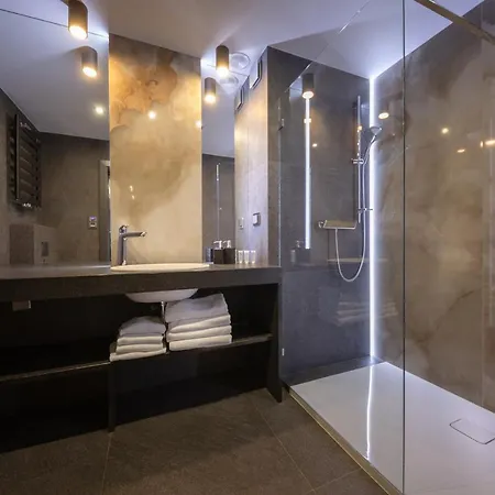 New Lux 아파트호텔 브로츠와프