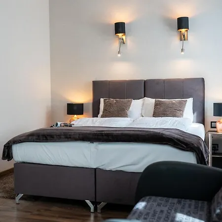 New Lux 4* Breslavia
