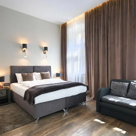 New Lux 4* Breslau