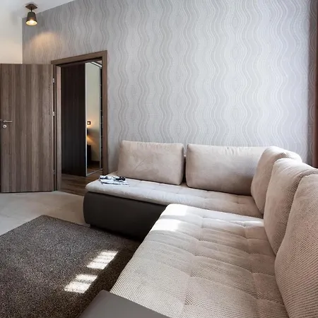 New Lux Apartahotel