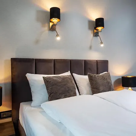 New Lux Apartahotel 4*