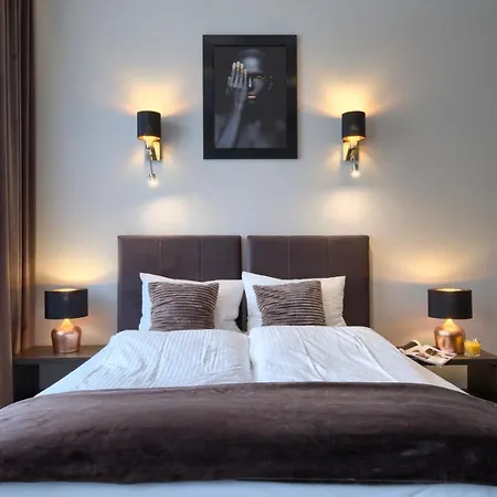 New Lux Apartahotel 4*
