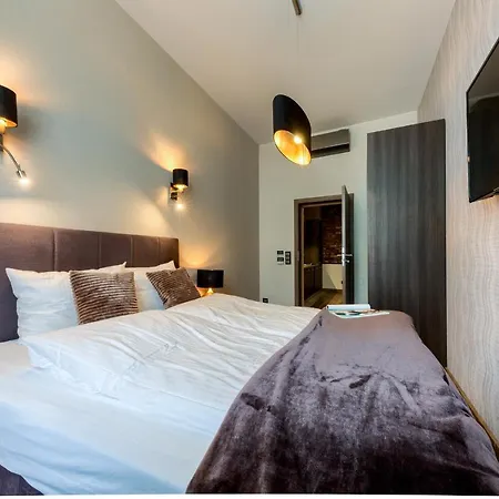 New Lux 4* Wrocław