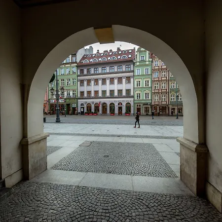 מלון דירות New Lux 4*