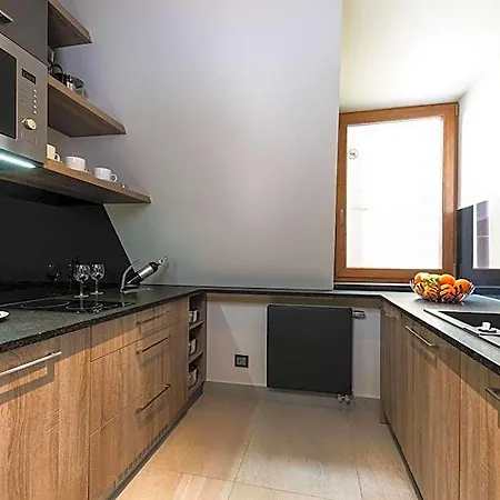 New Lux Aparthotel 4*