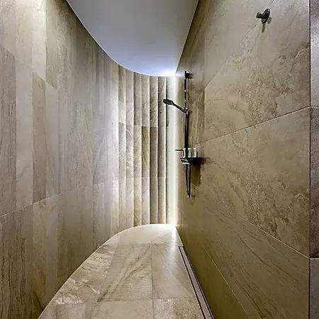 Aparthotel New Lux Wroclaw
