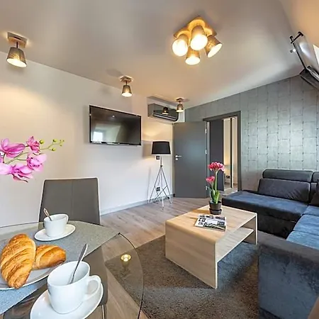 Aparthotel New Lux 4*
