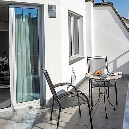 New Lux Aparthotel